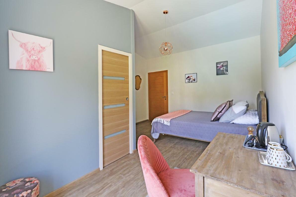 Bed and Breakfast L’esprit du Clain à Naintre Extérieur photo